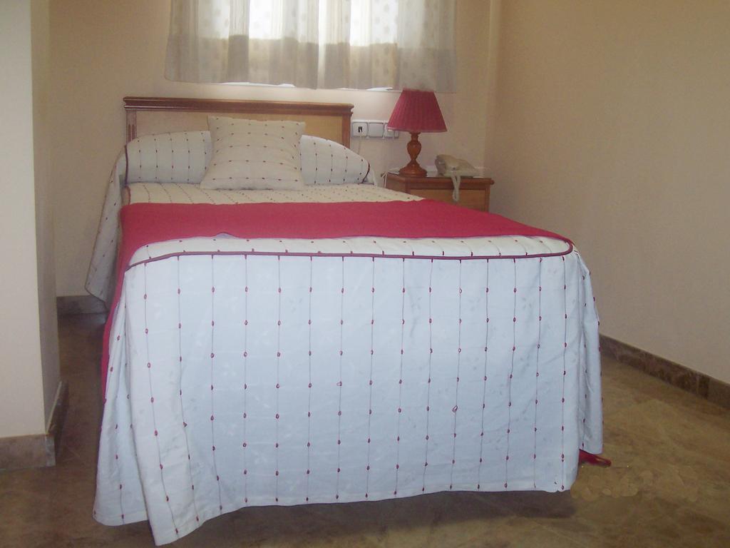 Hotel Al-Yussana Lucena Dış mekan fotoğraf