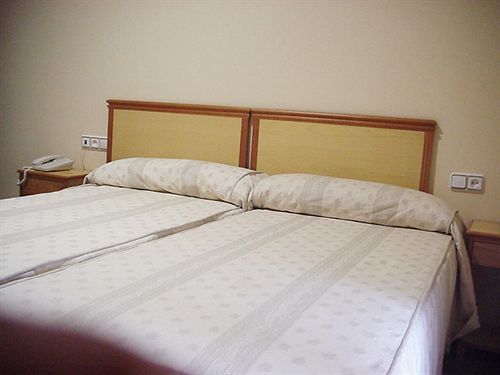 Hotel Al-Yussana Lucena Dış mekan fotoğraf